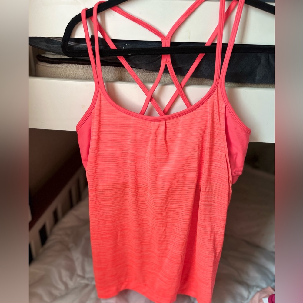 Athleta top